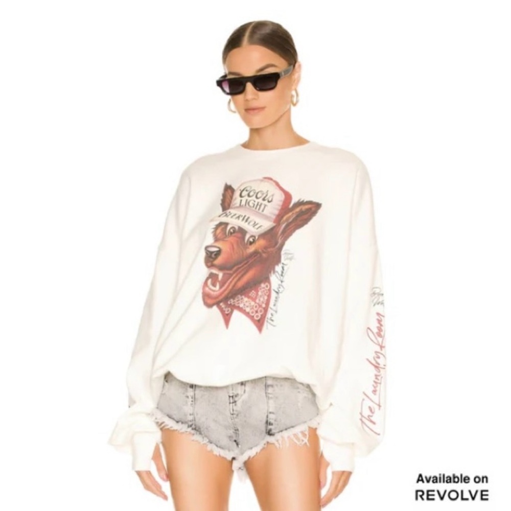 NWOT The Laundry Room Beer Wolf Coors Light sweatshirt Revolve- small